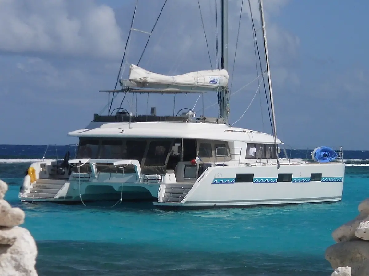 Lagoon 620