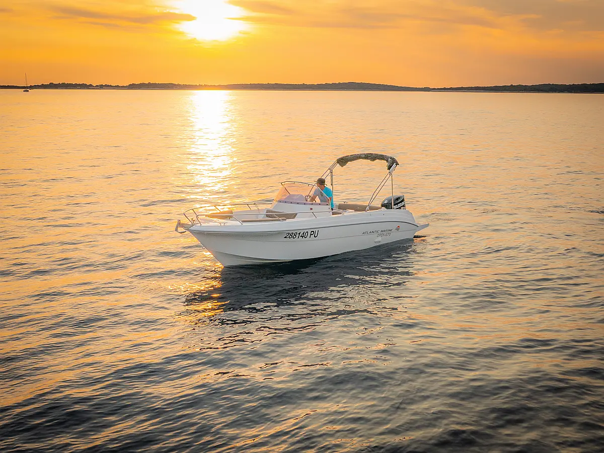 Atlantic Marine 670