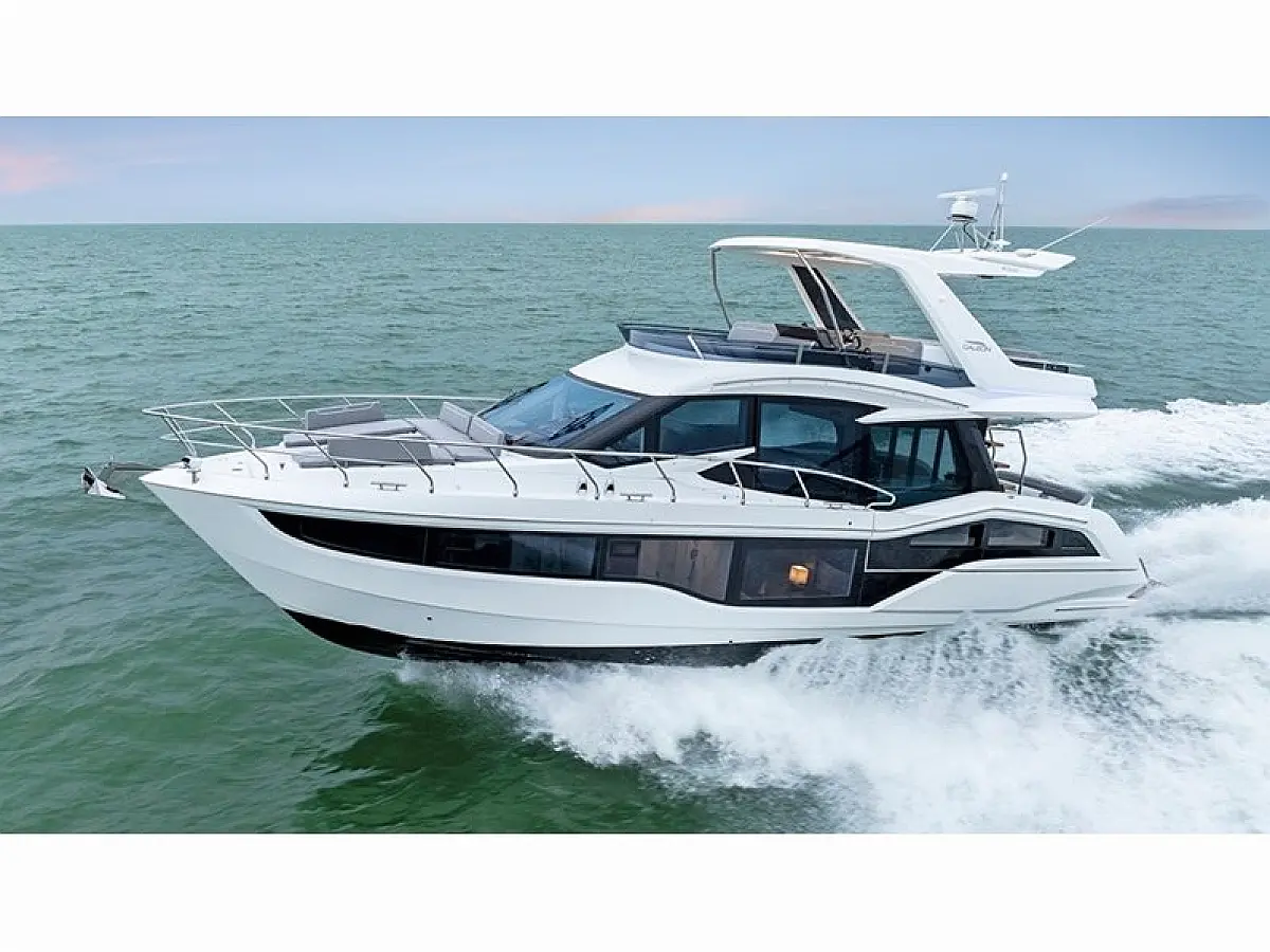 Galeon 500 Fly